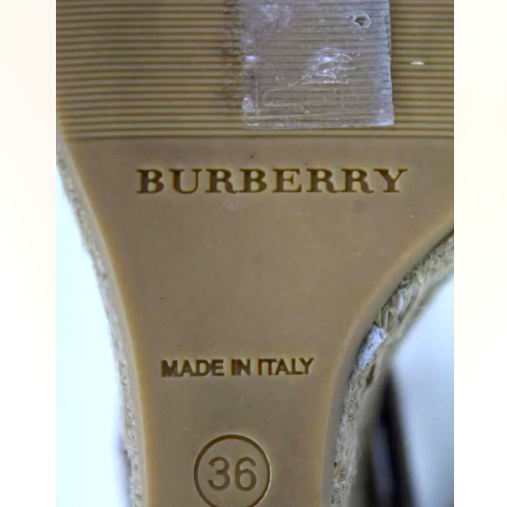 🔥🔥BURBERRY🔥STRAPPY ” RAFFIA” WEDGES🔥🔥 - Picture 6 of 7